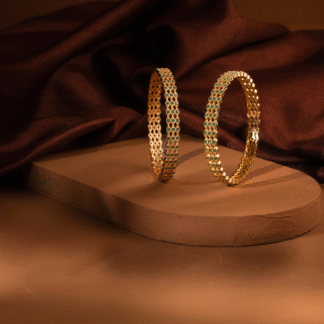 Pearl Gold Toned Nose Pin #4